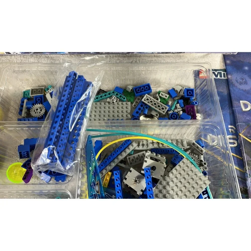 Lego 9735 Mindstorms  Robotics Discovery Set INCOMPLETE For Parts And Manuals